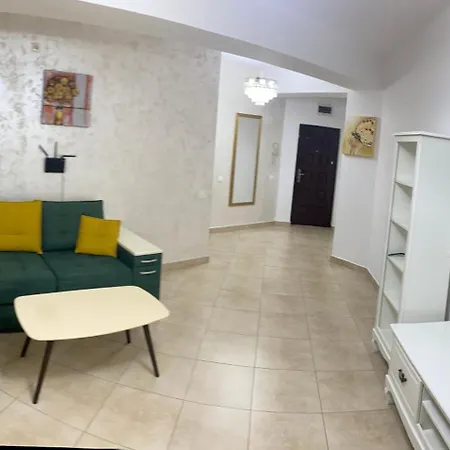 Carla Summerland Apartment Mamaia